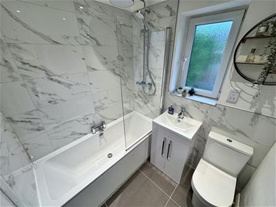 BATHROOM/W.C.